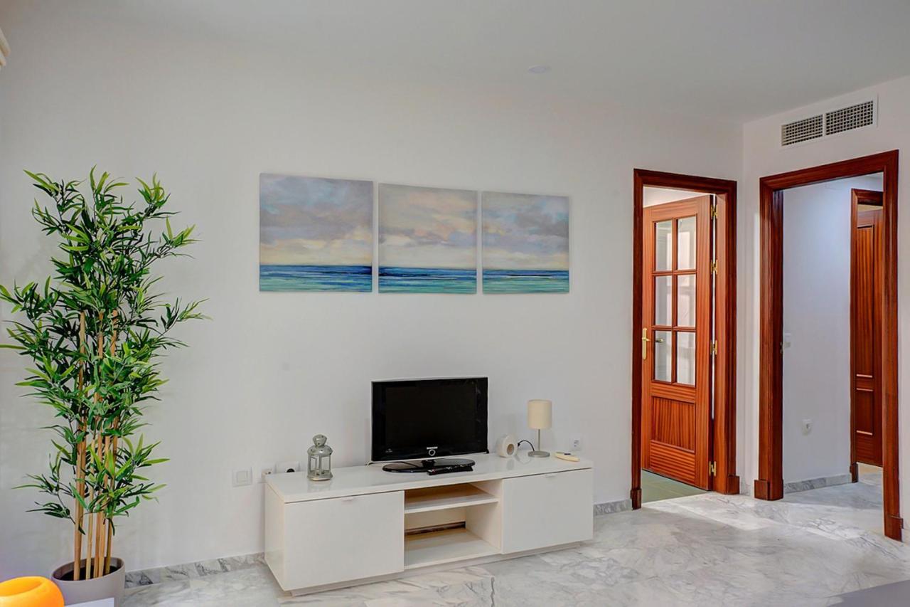 Residencial Torres Apartment Seville Exterior photo
